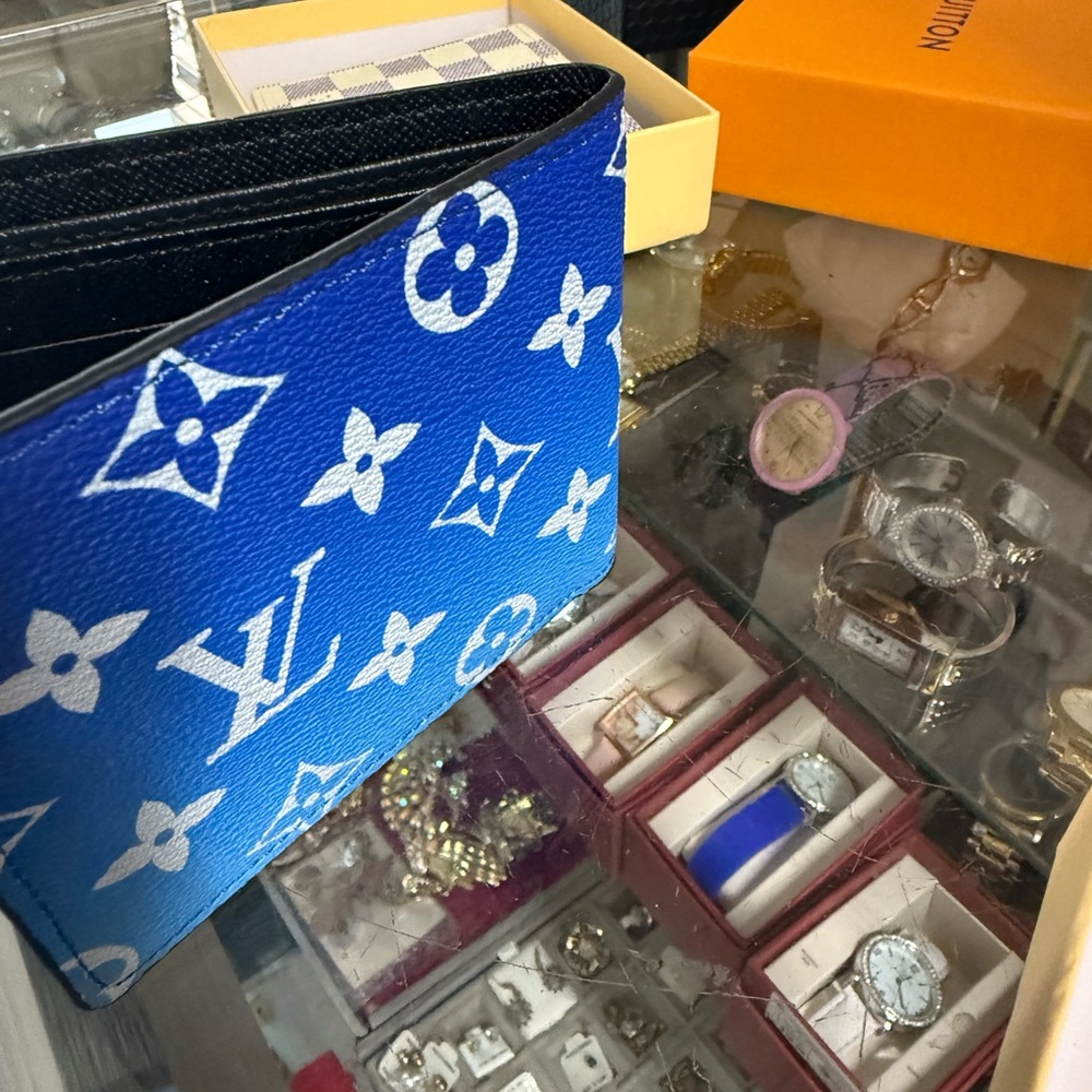 Used Louis Vuitton Blue Monogram Clouds Wallet – Virgil Abloh